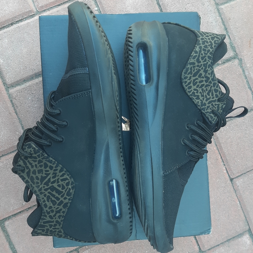 Nike Air Jordan First Class BG